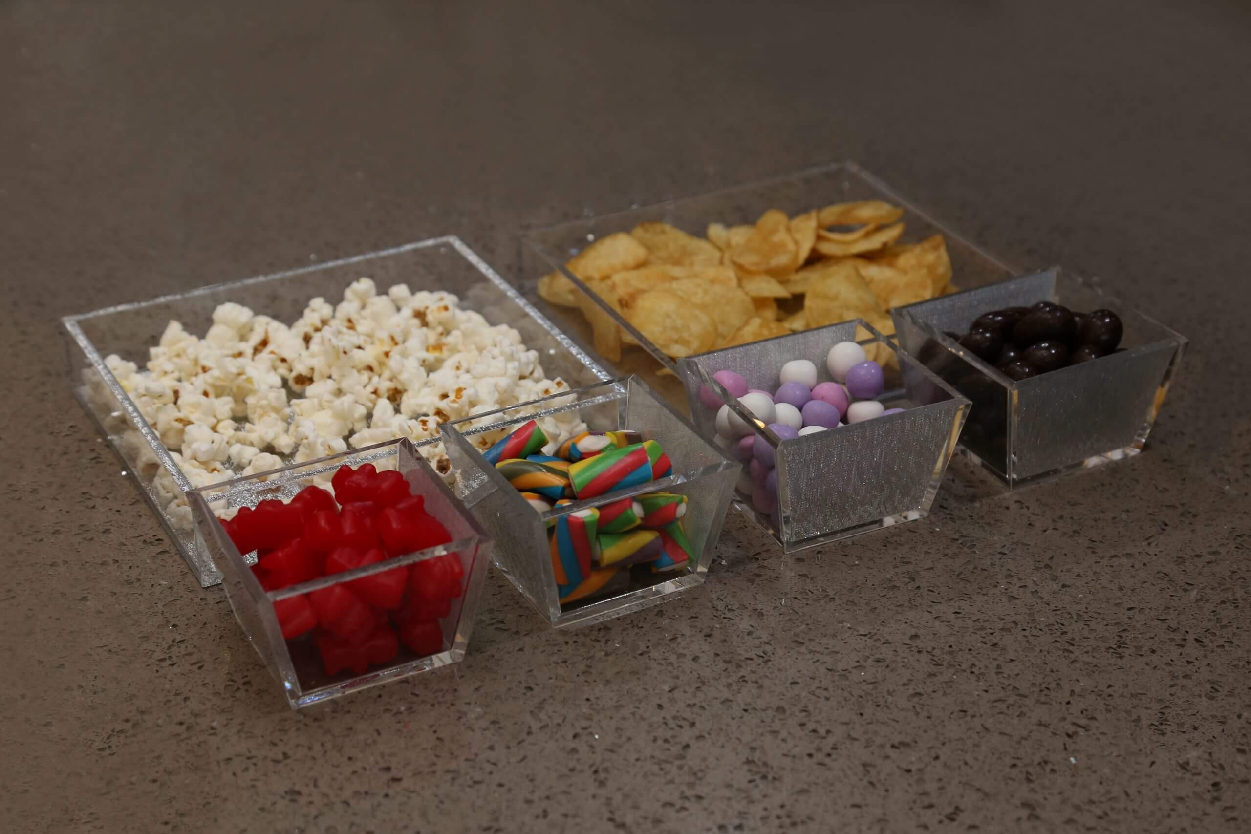 Large Marble Dip Dish with Magnetic Lid - Feldart - Image 9